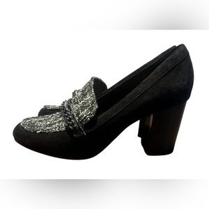 Tahari Lasalle Black Suede Chain Heels Size 9.5 | Textured Dress Pumps